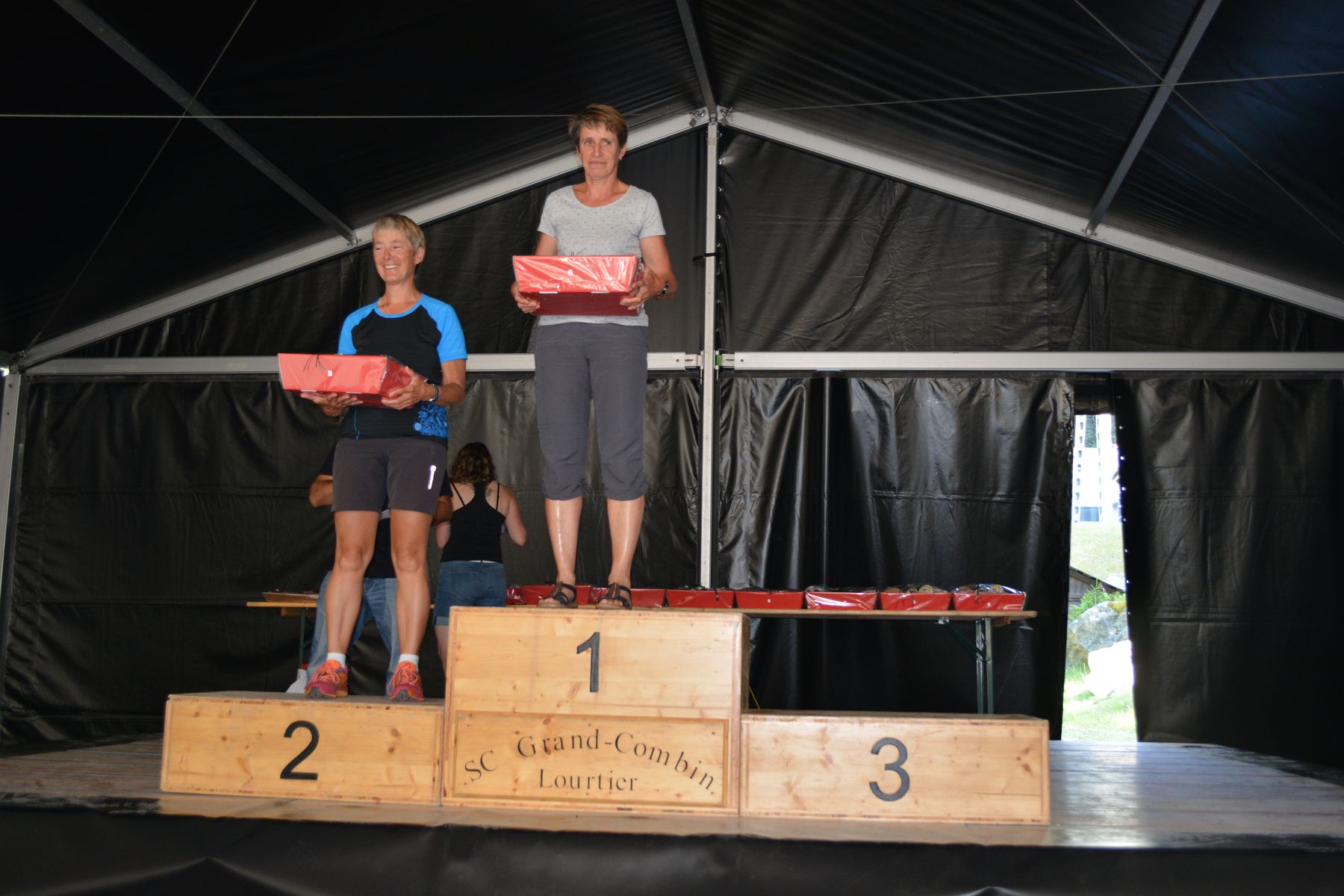 Podium 04